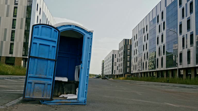 Best Portable Toilet Rental for Emergency Services  in Monfort Heights, OH